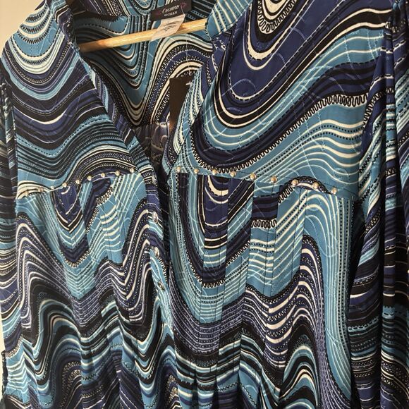 Cocomo Woman NEW Blue Wavy Geometric Blouse Pleated Top Sz 1X - Picture 4 of 10
